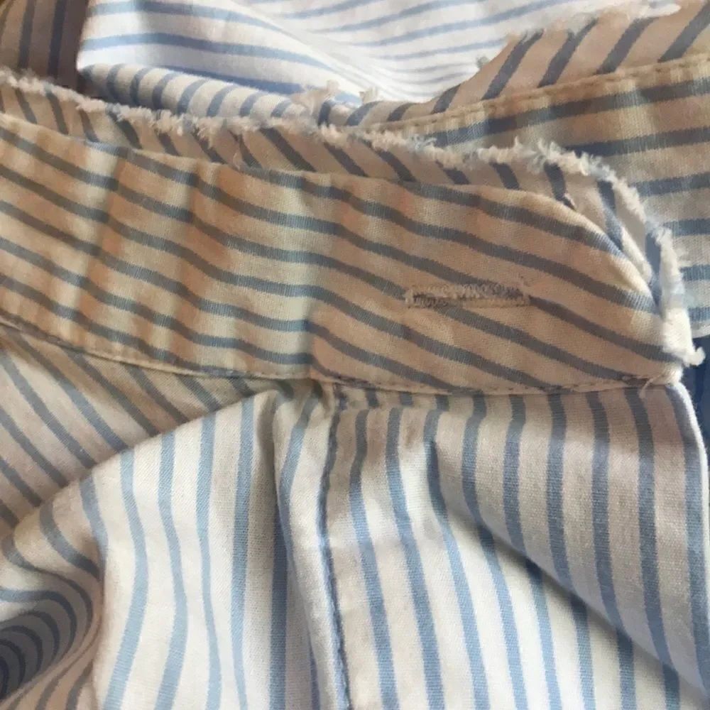 Who What Wear Light Blue Pin Striped Top!! - Picture 6 of 6